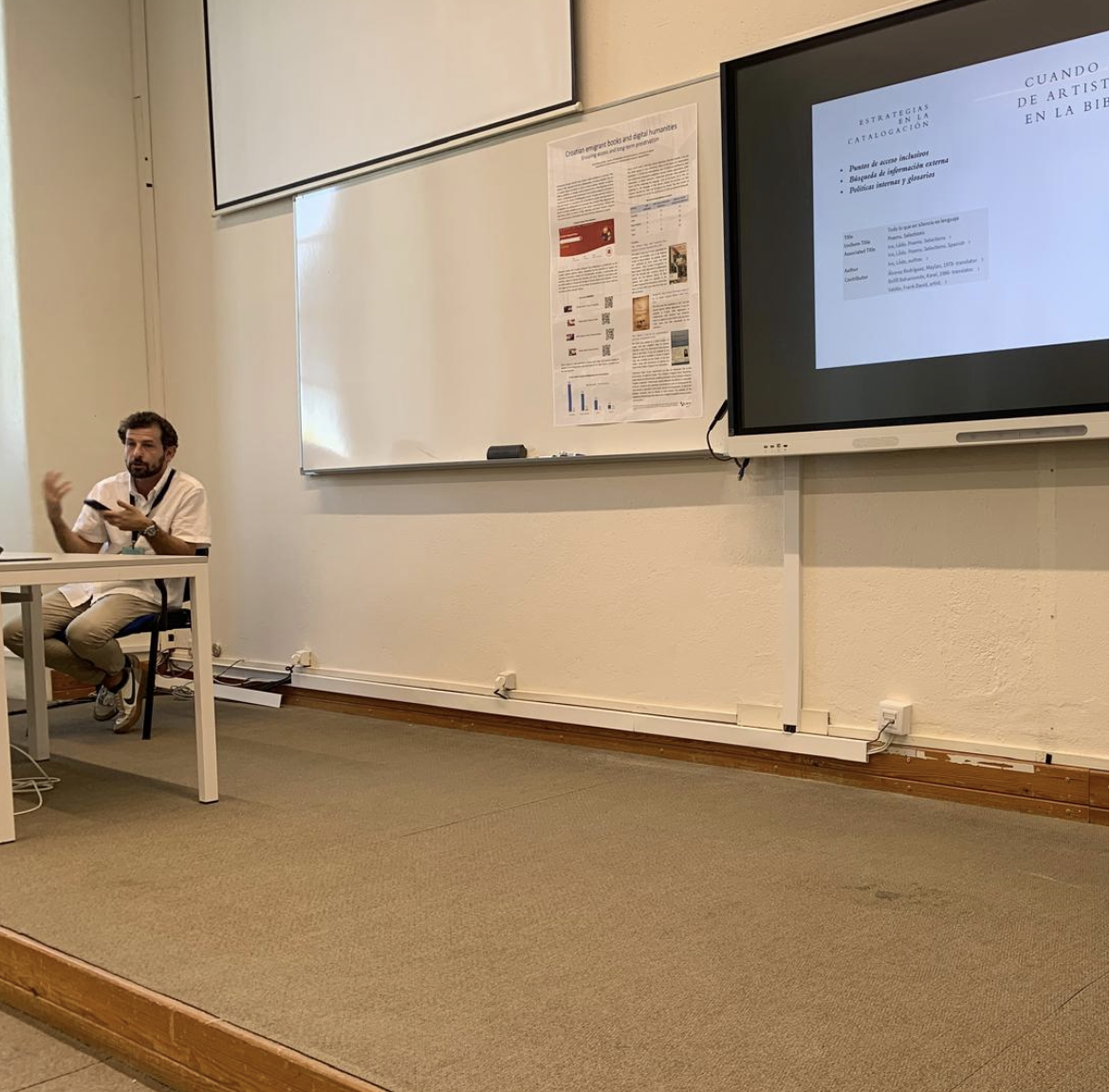 José Vila presentando La techne de la memoria en Lisboa